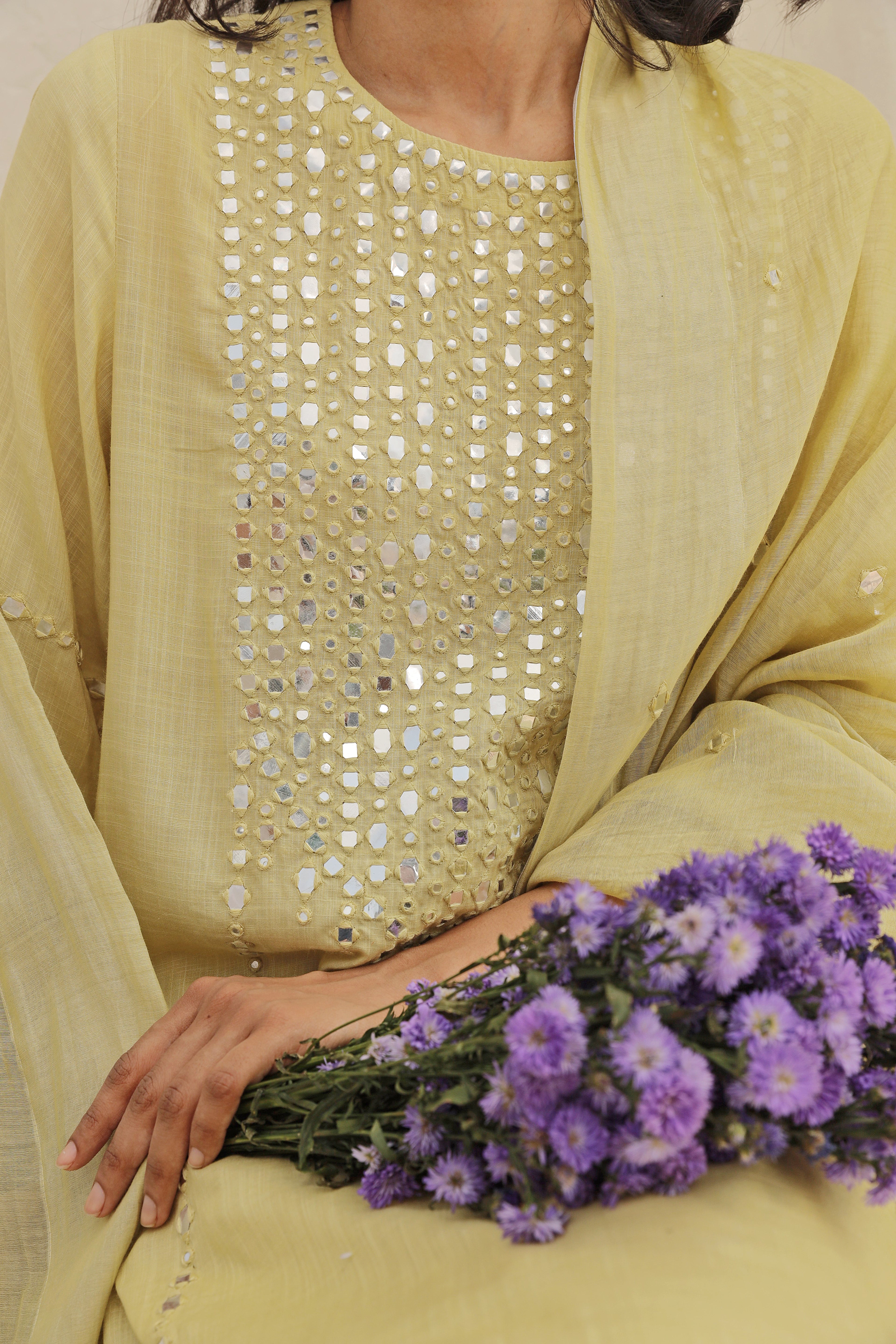 LIME GREEN KURTA WITH MIRROR WORK