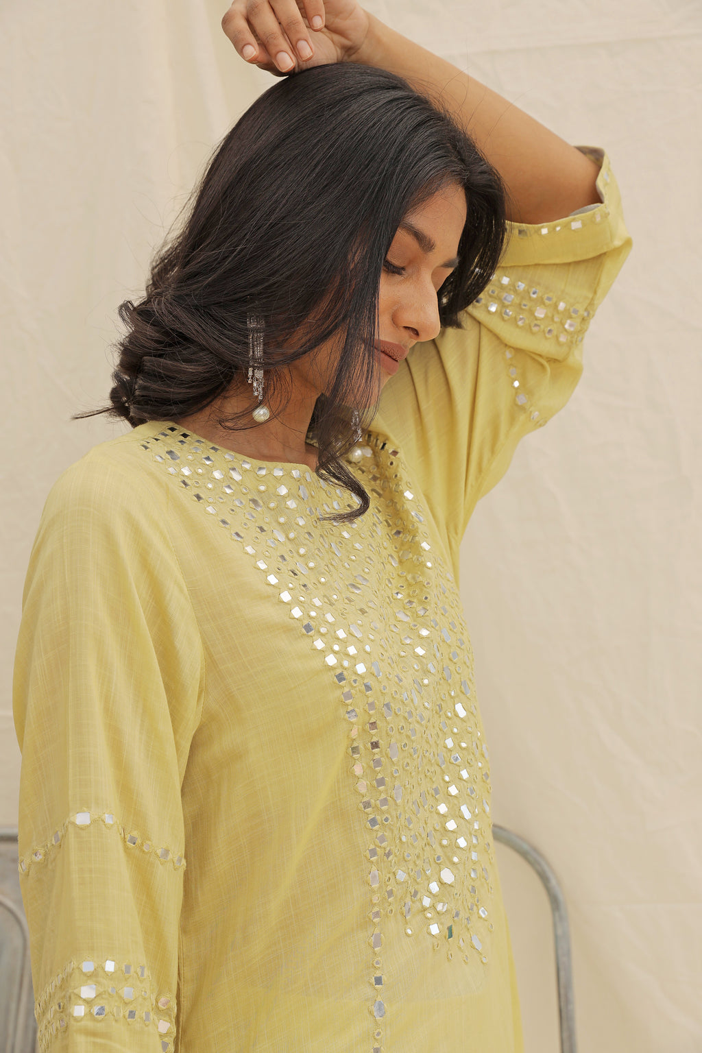 LIME GREEN KURTA WITH MIRROR WORK