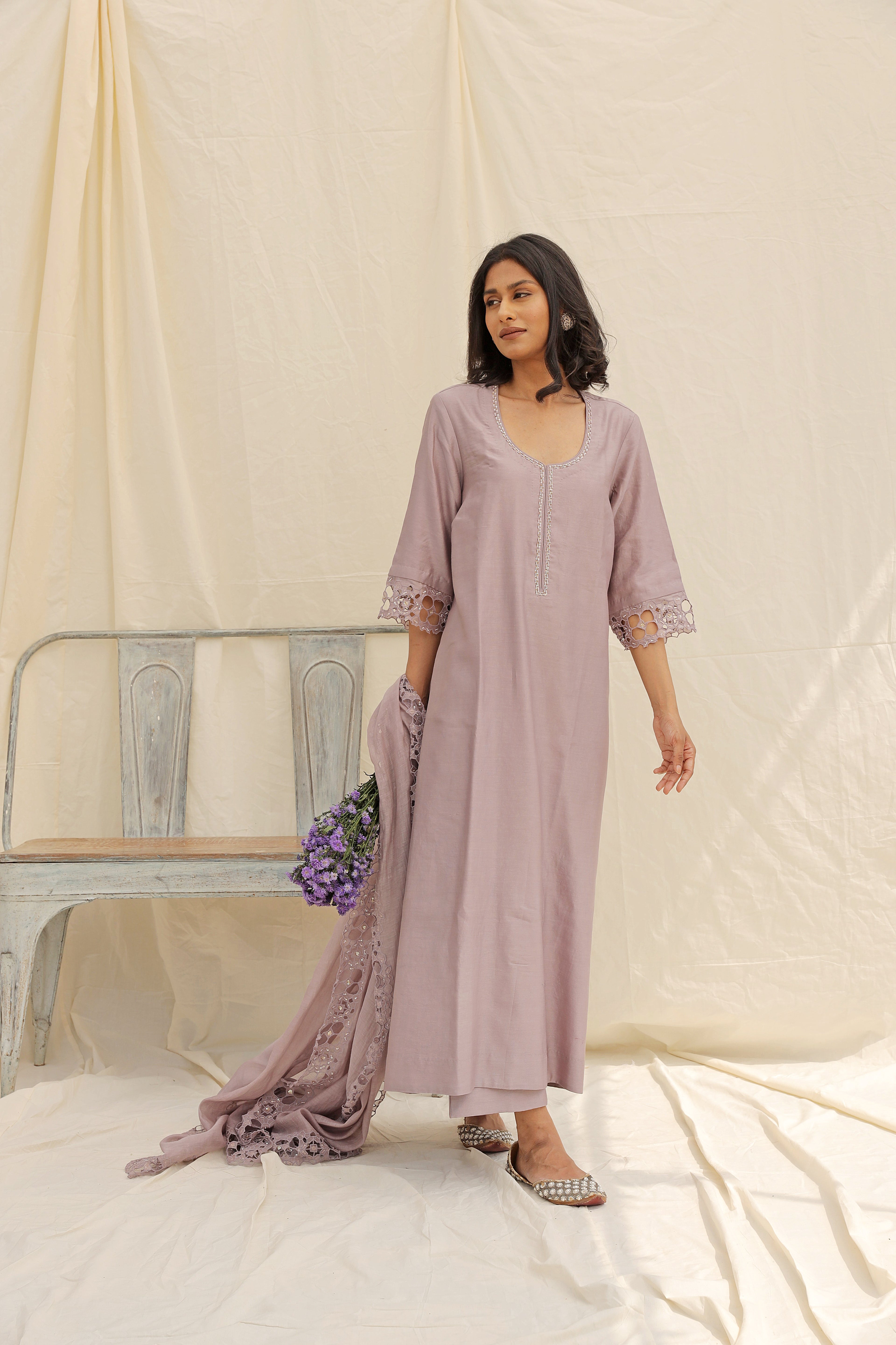 LAVENDER KURTA SET WITH EMBROIDEY