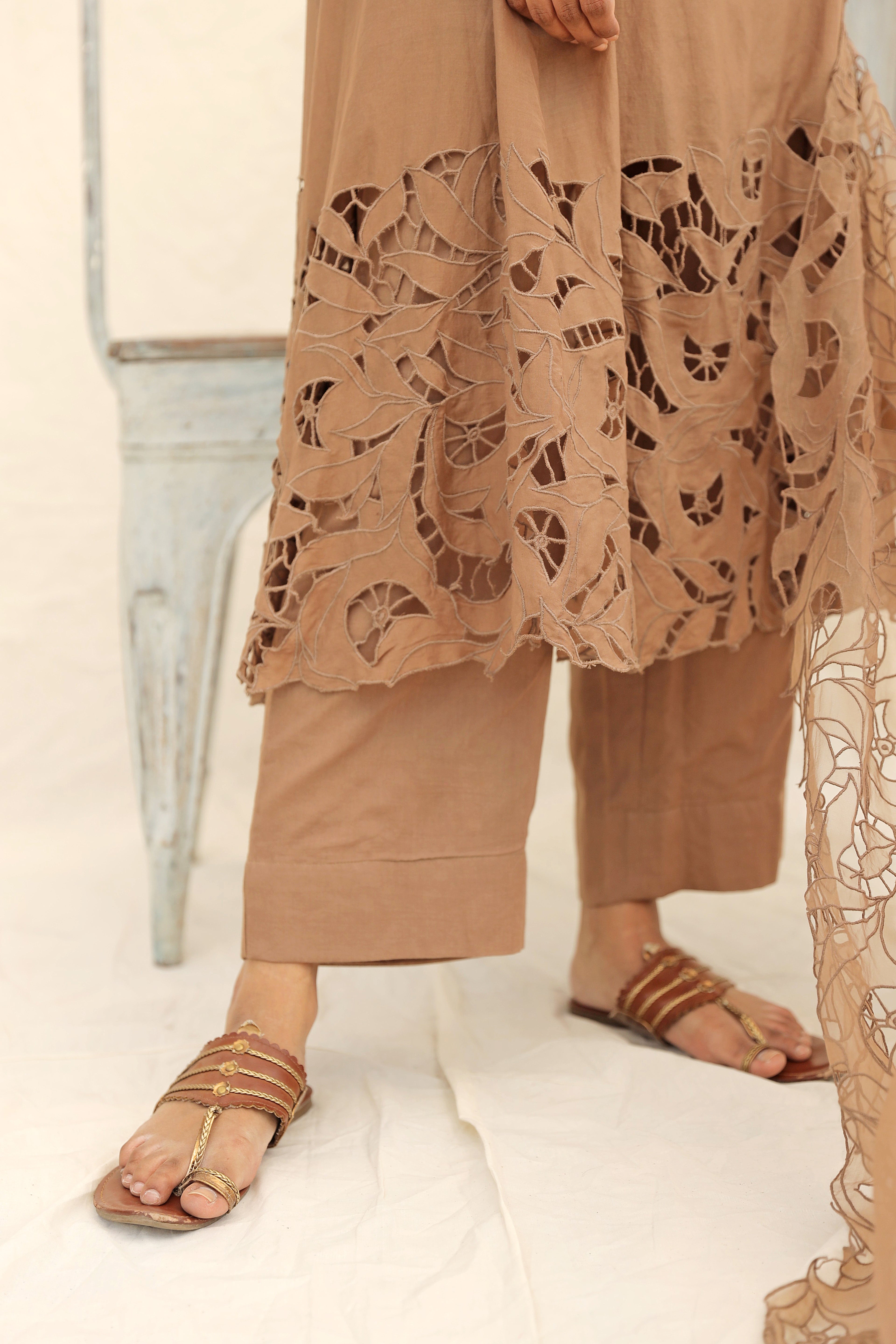 BEIGE EMBROIDERED SUIT WITH ORGANZA DUPATTA
