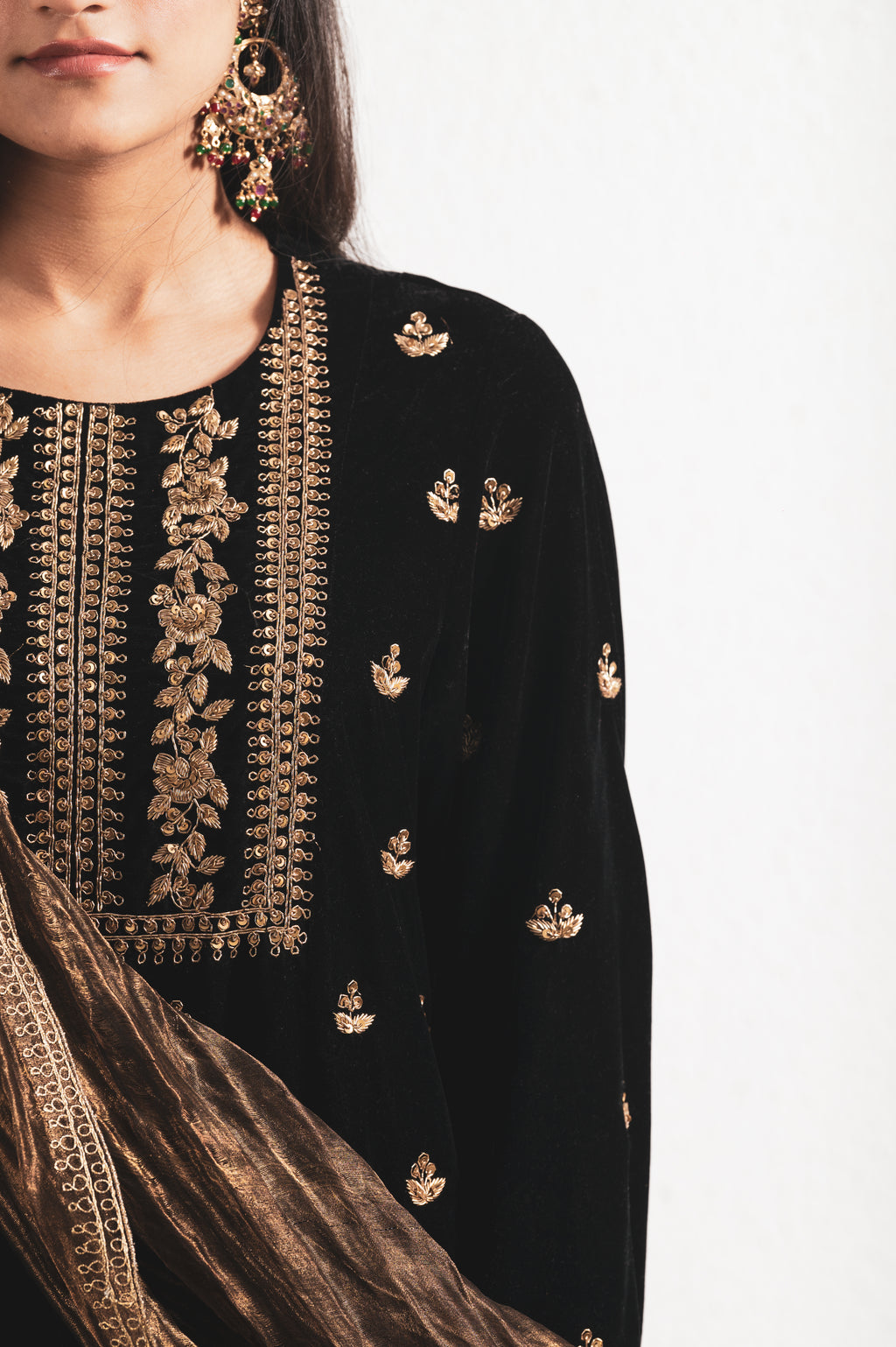 BLACK VELVET DABKA EMBROIDERY SALWAR KURTA