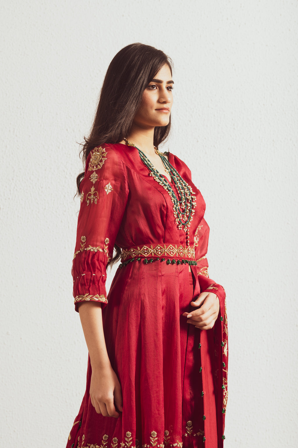 RED ORGNAZA EMBROIDERED GOWN SET