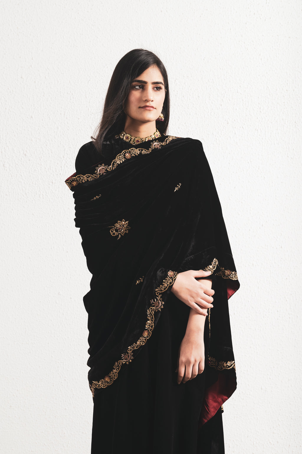 VELVET HAND EMBROIDERED SUIT SET