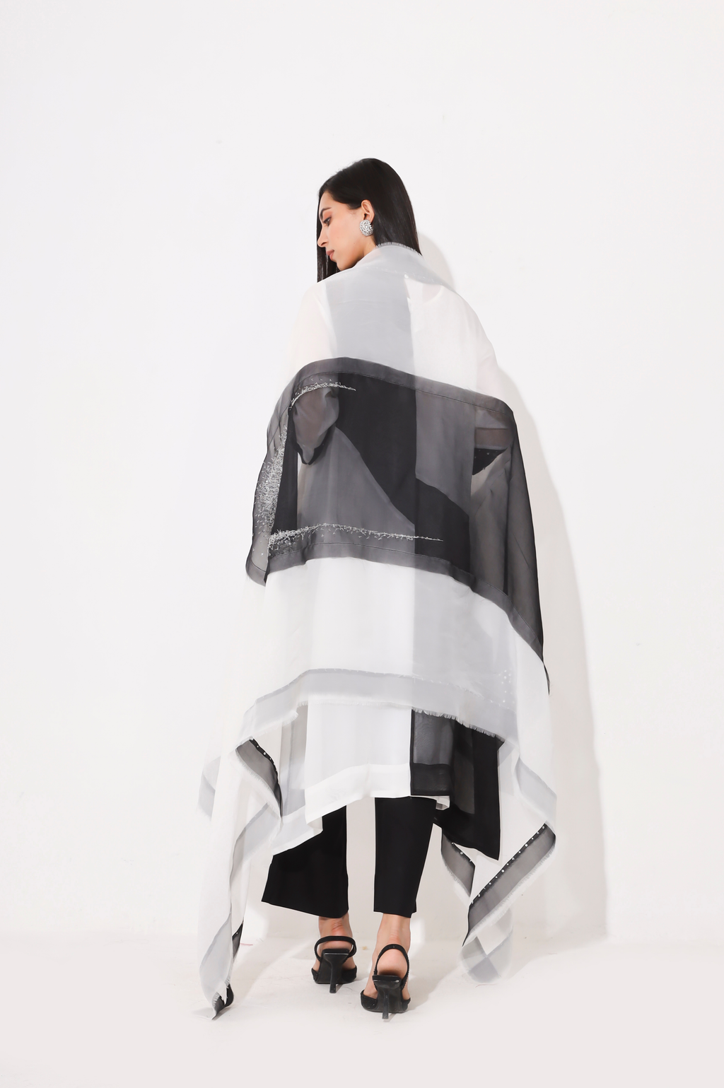 ORGANZA BLACK & WHITE  SUIT WITH PATCH WORK