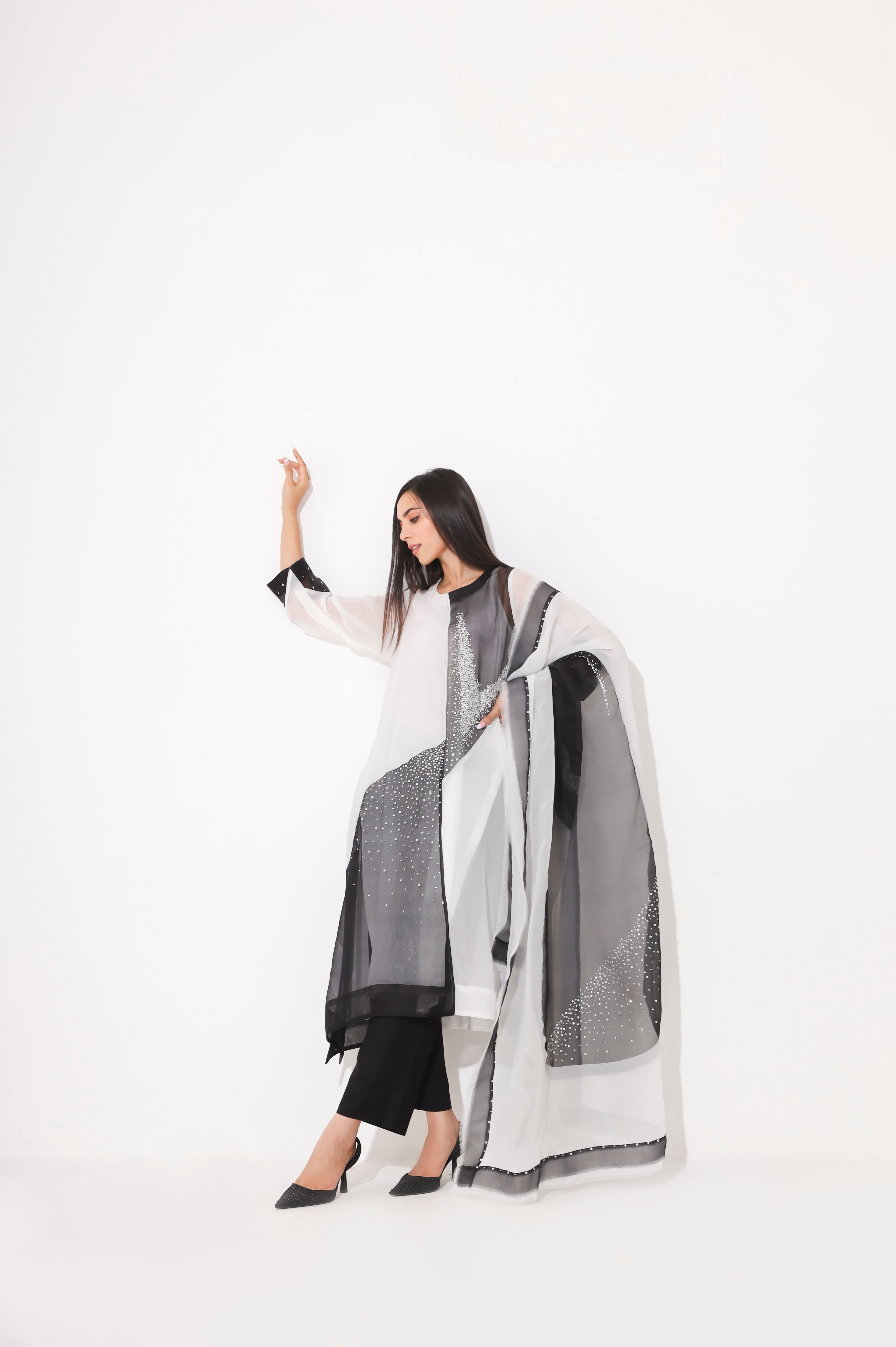 ORGANZA BLACK & WHITE  SUIT WITH PATCH WORK